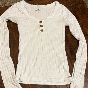 Hollister Women's Ivory Buttoned Long Sleeve Tee